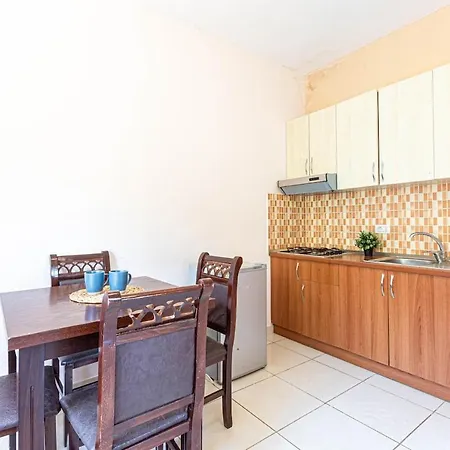 Radhima 21 - One Bedroom Apt, Kitchen *
